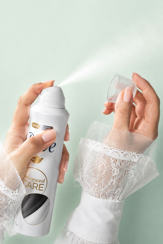 اسپری دئودورانت زنانه داو (Dove) مدل کرمدار